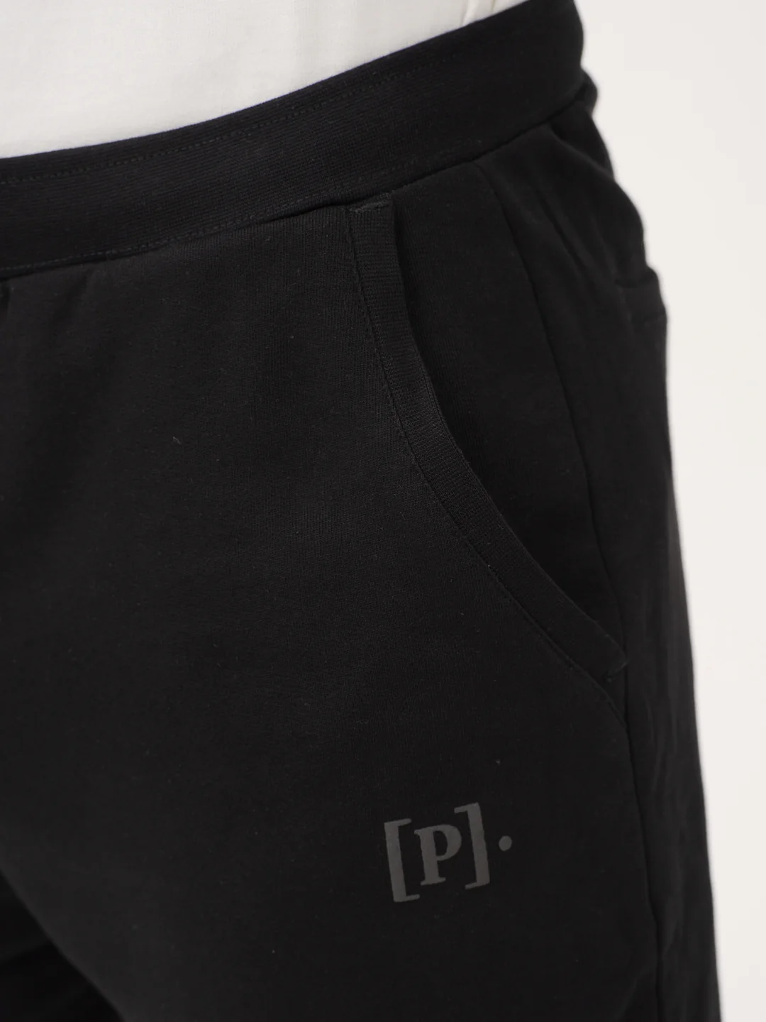 Bonfire Black Relaxed Fit Sweatshorts - Image 10